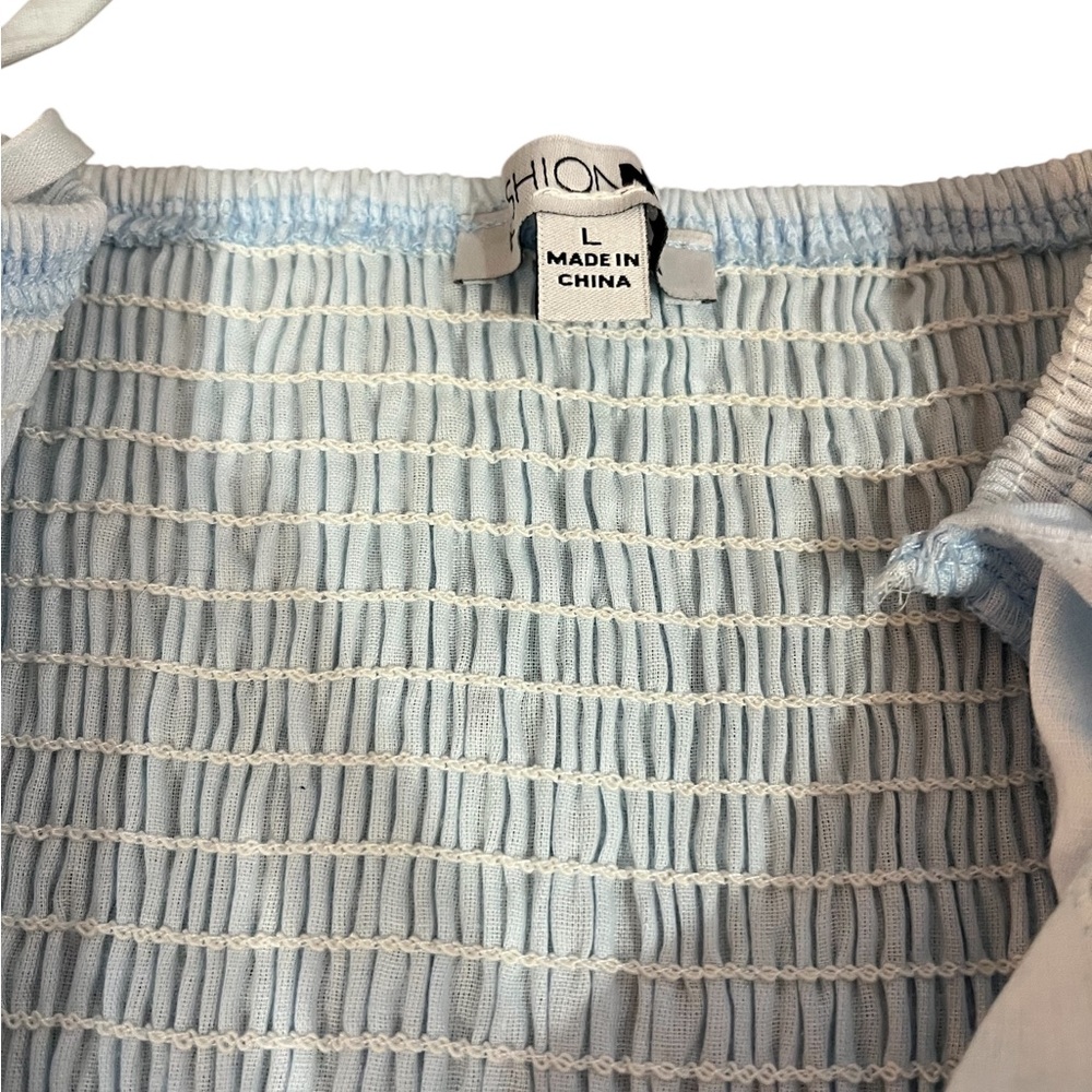 Pretty in Eyelet Light Blue Tiered Ruffled mini Skirt,
Cut out front,Large,New - Picture 11 of 12